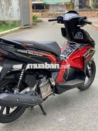 Xe máy Honda Air Blade đỏ đen 2017