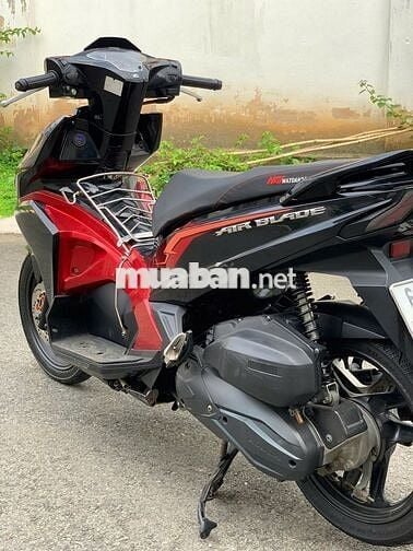 Xe máy Honda Air Blade đỏ đen 2017