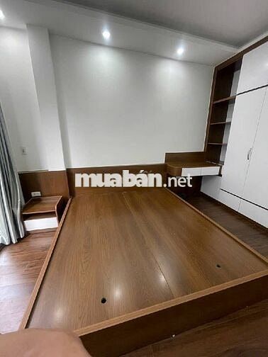 7.05 Tỷ có nhà phố Láng Hạ 30m2