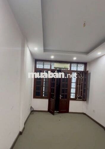 BÁN NHÀ  ĐÀO TẤN – 4 TẦNG - 42M – Ô TÔ ĐỖ CỬA – GẦN PHỐ