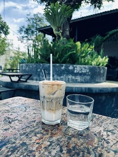 CÂN TUYỂN GẤP VÀI BẠN PHỤ BÁN CÀ PHÊ - ĐÔ UỐNG