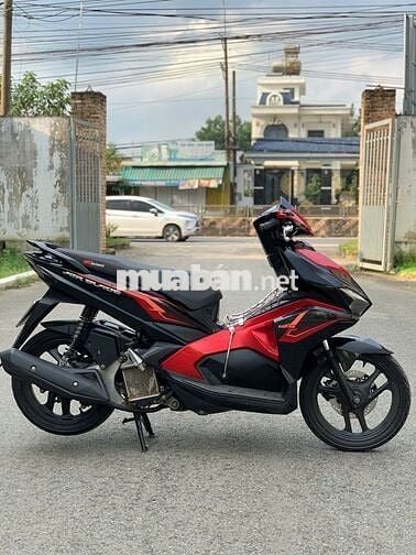 Xe máy Honda Air Blade đỏ đen 2017