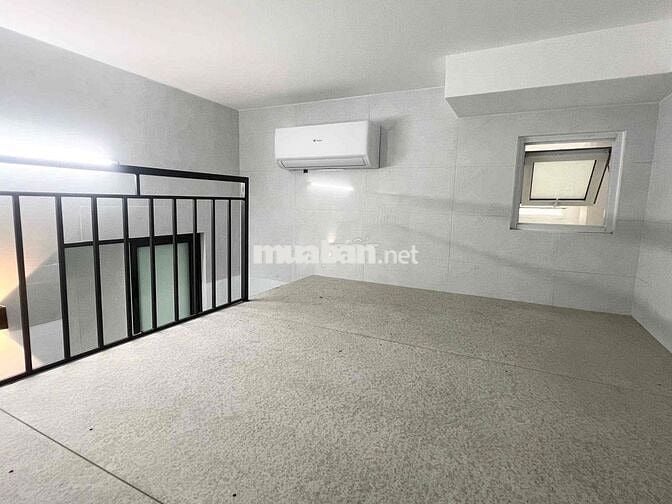 Phòng Mới, Đẹp Sẵn Máy Lạnh Gần SPKT Ngân Hàng