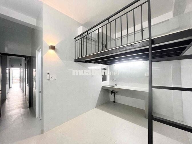 Phòng Mới, Đẹp Sẵn Máy Lạnh Gần SPKT Ngân Hàng