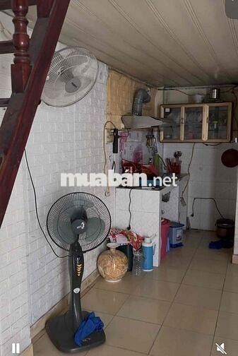 Nhà riêng chính chủ, xây cao có gác xép sân ngõ riêng