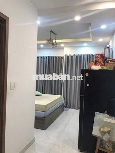 Nhà đẹp đường Hòa Hảo, 3 Phòng ngủ, Gần Bệnh viện và đầy đủ tiện ích