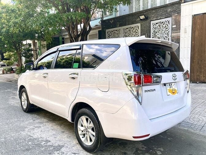 Bán Toyota INNOVA 2019 E xe gia đình Zin chính chủ