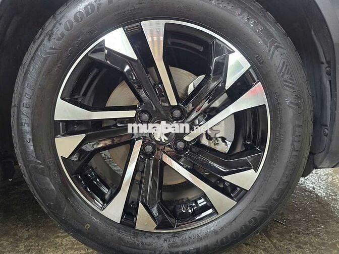 Peugeot 2008 2021 GT Line 1.2AT Turbo,màu xám