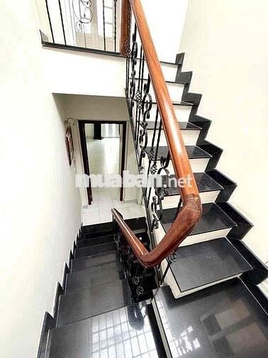 NHÀ 4 TẦNG,DTSD 120m2,3 PHÒNG NGỦ, HOÀ HƯNG, P.13, QUẬN 10