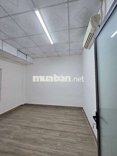 Cho thuê nhà nguyên căn 2 tầng mt Phạm Hùng, hòa xuân