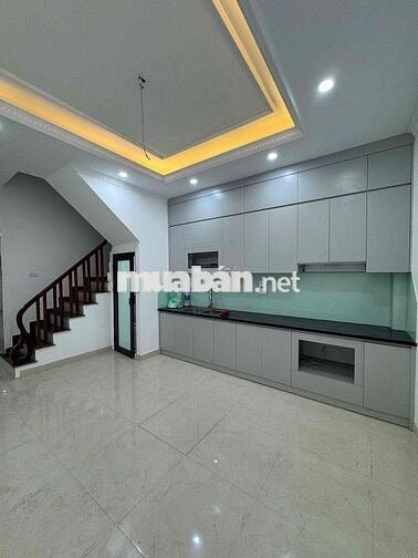 Hơn 8 tỷ có nhà mới thang máy Vĩnh Khang-Oto vào-10m oto tránh-64m*5T