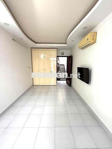 NHÀ 4 TẦNG,DTSD 120m2,3 PHÒNG NGỦ, HOÀ HƯNG, P.13, QUẬN 10