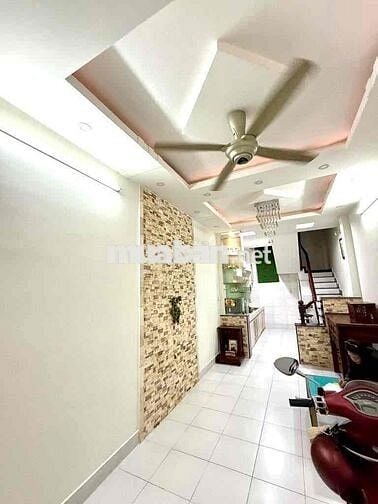 NHÀ 4 TẦNG,DTSD 120m2,3 PHÒNG NGỦ, HOÀ HƯNG, P.13, QUẬN 10