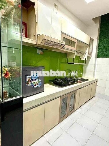 NHÀ 4 TẦNG,DTSD 120m2,3 PHÒNG NGỦ, HOÀ HƯNG, P.13, QUẬN 10