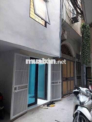 Bán Nhà Ngõ Quỳnh 25M x 5T Chỉ 5,4 Tỷ.Lô góc, 20m ra phố,full nội thất