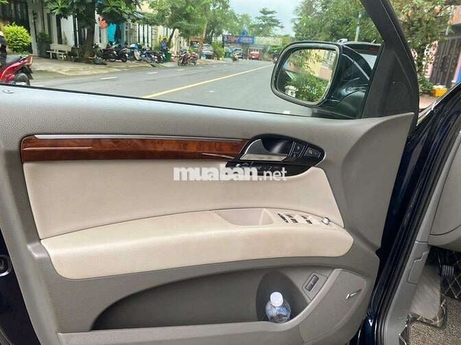 Cần bán xe AUDI Q7 QUATTRO