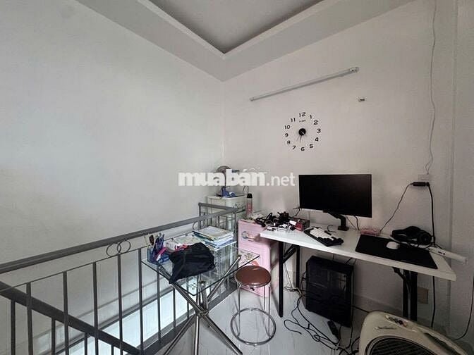 Nhà hẻm 10m2, 1 phòng ngủ, đường Lê Quang Định, Q. Bình Thạnh