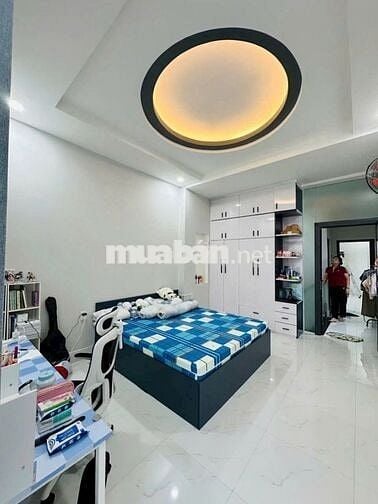 Nhà hẻm 10m2, 1 phòng ngủ, đường Lê Quang Định, Q. Bình Thạnh