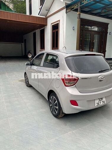 Huyndai i10 nhập khẩu màu zin không khoan đục