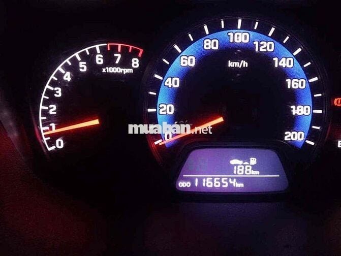 Huyndai i10 2018 chính chủ cần bán