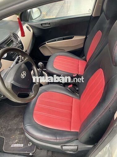 Huyndai i10 nhập khẩu màu zin không khoan đục