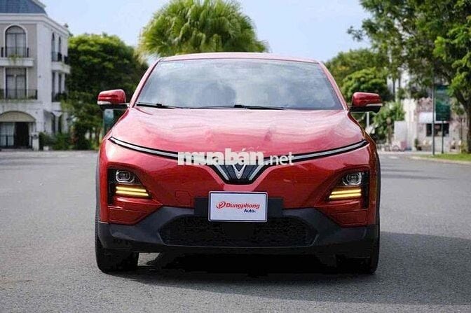 VF6 Plus màu đỏ xe GF