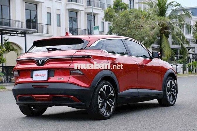 VF6 Plus màu đỏ xe GF