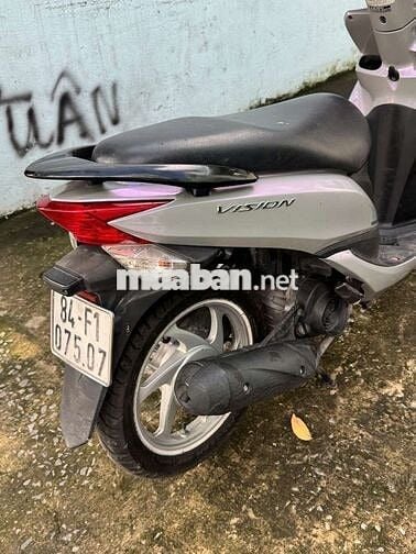 Xe vision đời 2013