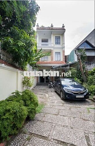 Nhà ở đang kinh doanh 8 căn hộ dịch vụ gần L81