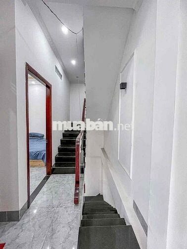 Nhà lầu 2 phòng hẻm Trần Nam Phú