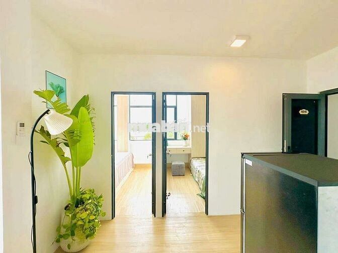 Cho thuê căn hộ dịch vụ 2 phòng ngủ ở ngã tư Bảy Hiền