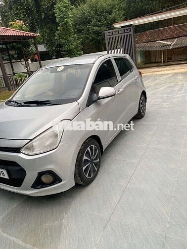 Huyndai i10 nhập khẩu màu zin không khoan đục