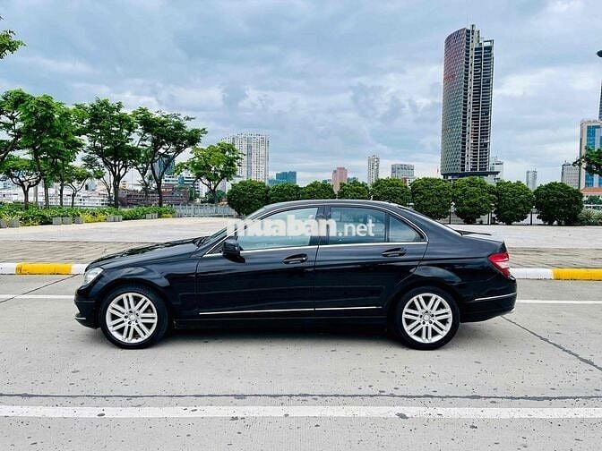 Cần bán Mercedes C230 sx2009 xe cực kì đẹp