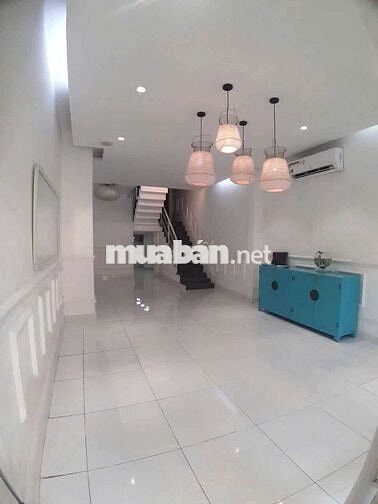 NHÀ MT ĐƯỜNG KD Q1_4*19 VỊ TRÍ ĐẸP, NHÀ ĐẸP