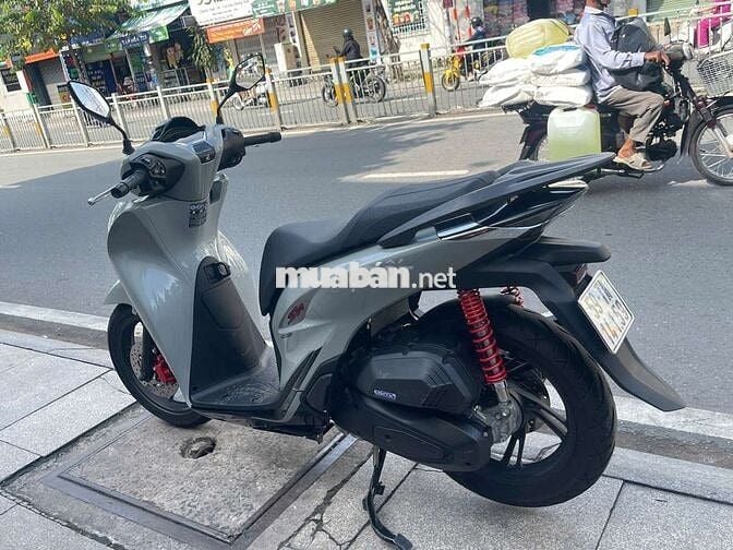 Honda sh160 ABS 2024 mới 99% Bstp chính chủ