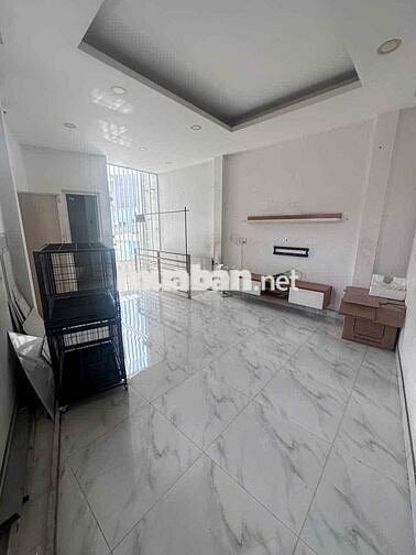 cho thuê phòng tầng 1, sạch sẽ, tự do giờ giấc