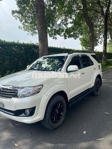 Toyota Fortuner 2.7 xăng xe bản 1 cầu