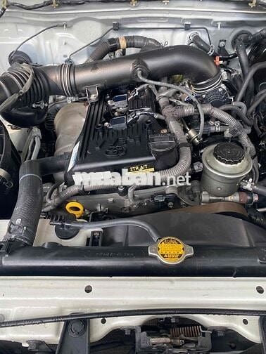Toyota Fortuner 2.7 xăng xe bản 1 cầu