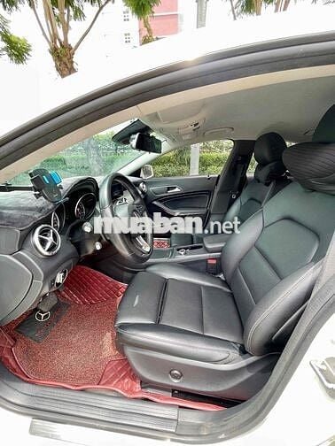 Cần bán CLA 200 model 2017 xe rất đẹp