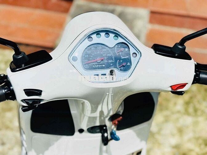 VESPA GTS 125CC ITALY CỰC ĐẸP 4VAL SUPPER CHÍNH CH