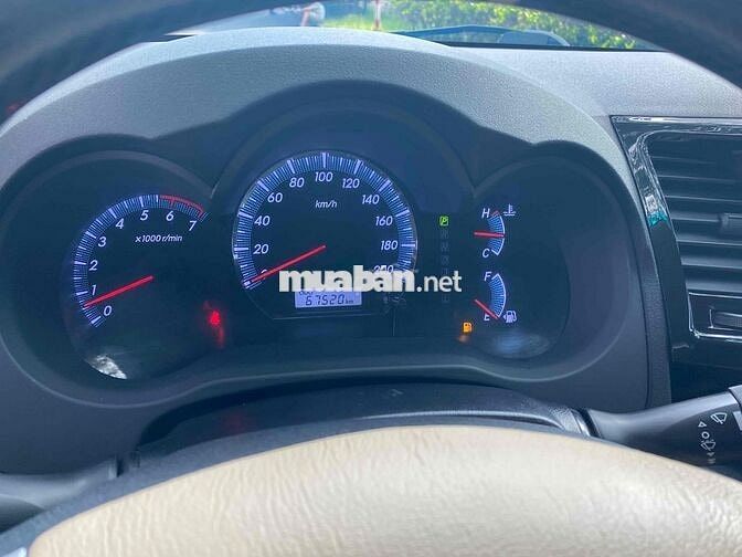 Toyota Fortuner 2.7 xăng xe bản 1 cầu