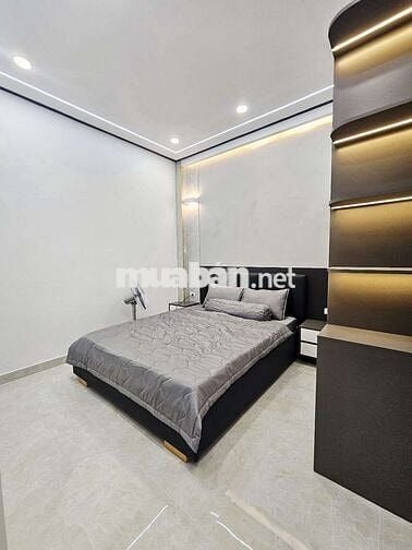 Nhà đẹp ngang rộng siêu thoáng sẵn nội thất