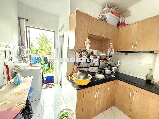 nhà phố nhỏ xinh, vị trí đẹp, giá tốt