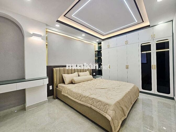 Nhà đẹp ngang rộng siêu thoáng sẵn nội thất