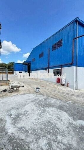 Bán xưởng có hộp đồng cho thuê 180triệu/1tháng tại Uyên Hưng Tân Uyên.