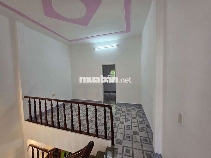 Nhà phố kdc Hoàng Hùng gần ngã tư Chiêu Liêu và chợ Đông Thành Dĩ An