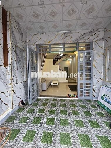 Nhà phố kdc Hoàng Hùng gần ngã tư Chiêu Liêu và chợ Đông Thành Dĩ An