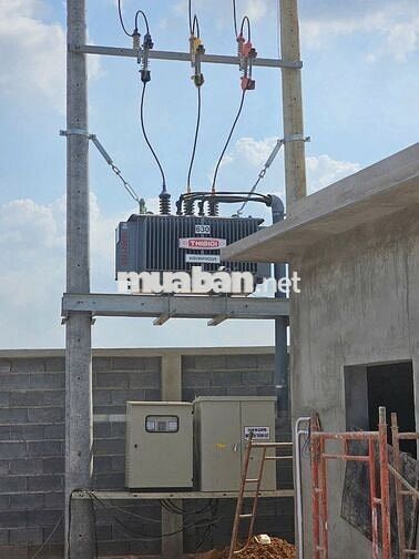 Bán xưởng có hộp đồng cho thuê 180triệu/1tháng tại Uyên Hưng Tân Uyên.