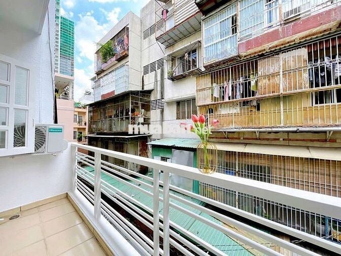 🏡2PN ban công cửa sổ máy giặt riêng full nội thất gần Bùi Viện