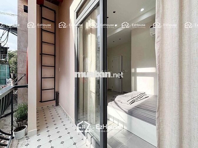 STUDIO BAN CÔNG TONE MÀU HIỆN ĐẠI FULL NỘI THẤT GẦN CÔNG VIÊN GIA ĐỊNH